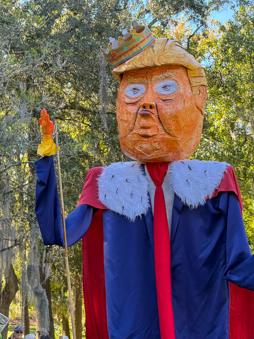 Giant Trump Puppet with Small Hands Giant Trump Puppet with Small Hands